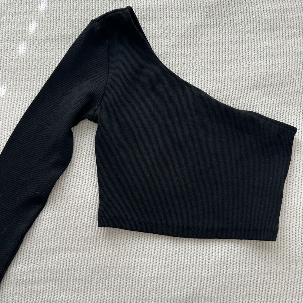Princess Polly Brianna Black One-Shoulder Top Size 2 - Picture 5 of 8
